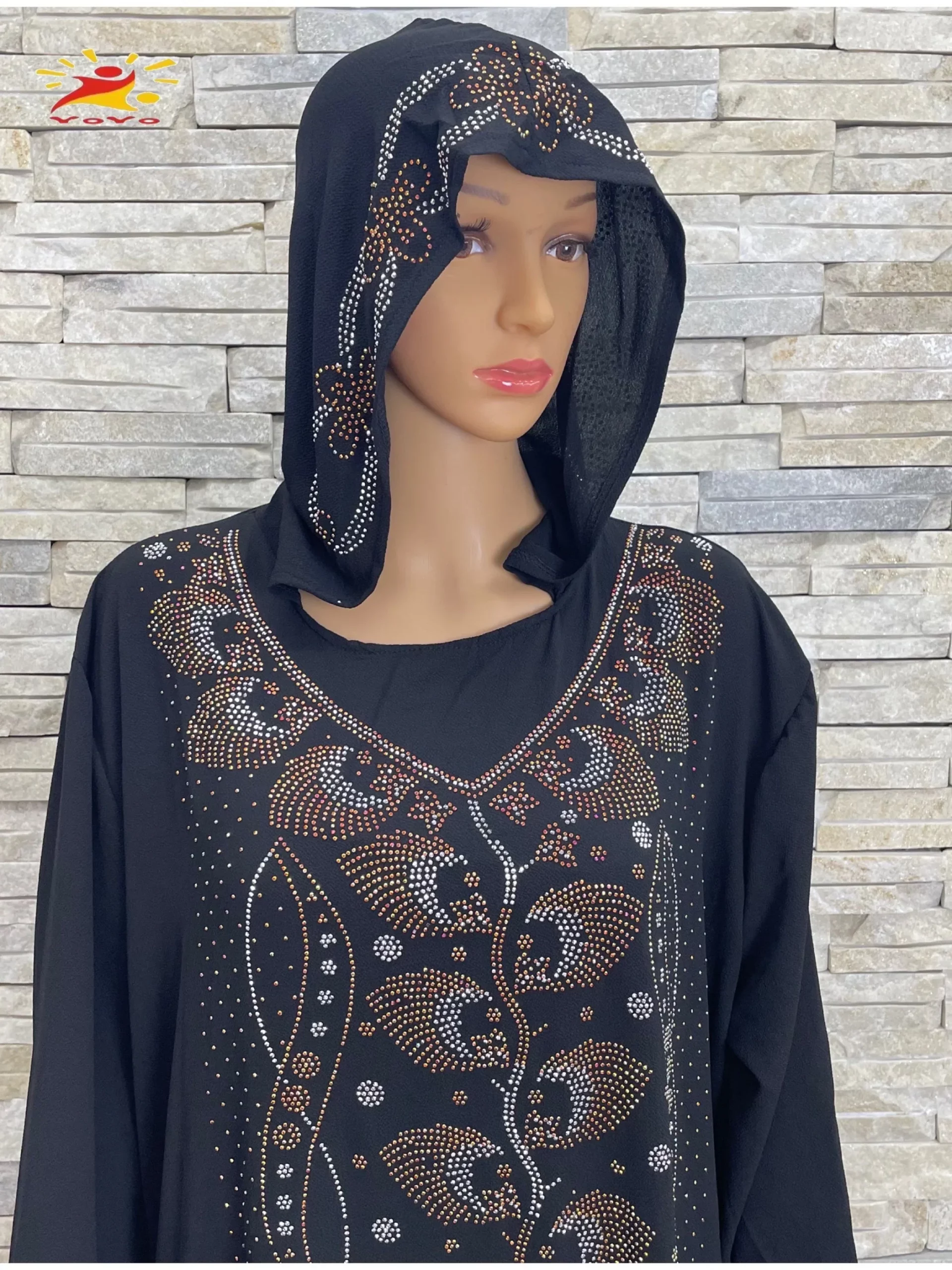 Abaya élégante à capuche pour femme - image de produit 5